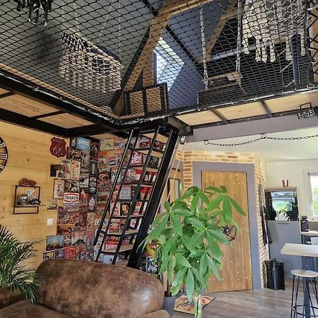 Chalet Industriel Avec Filet Et Spa 索里尼 外观 照片