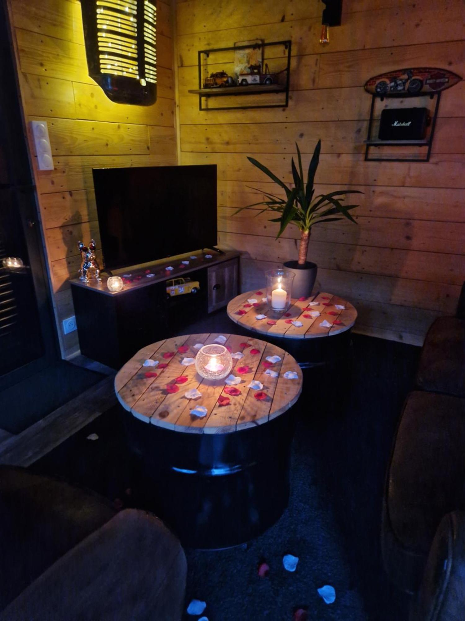 Chalet Industriel Avec Filet Et Spa 索里尼 外观 照片